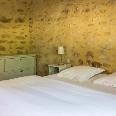 Apartment Ecurie Colonzelle